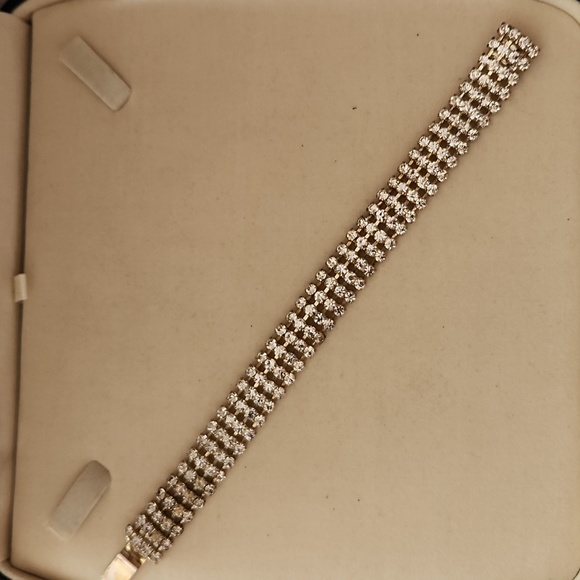 Vintage Rhinestone Bracelet - Picture 5 of 9